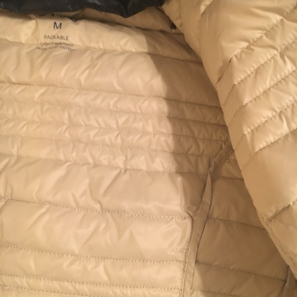 Coat - Picture 3 of 4